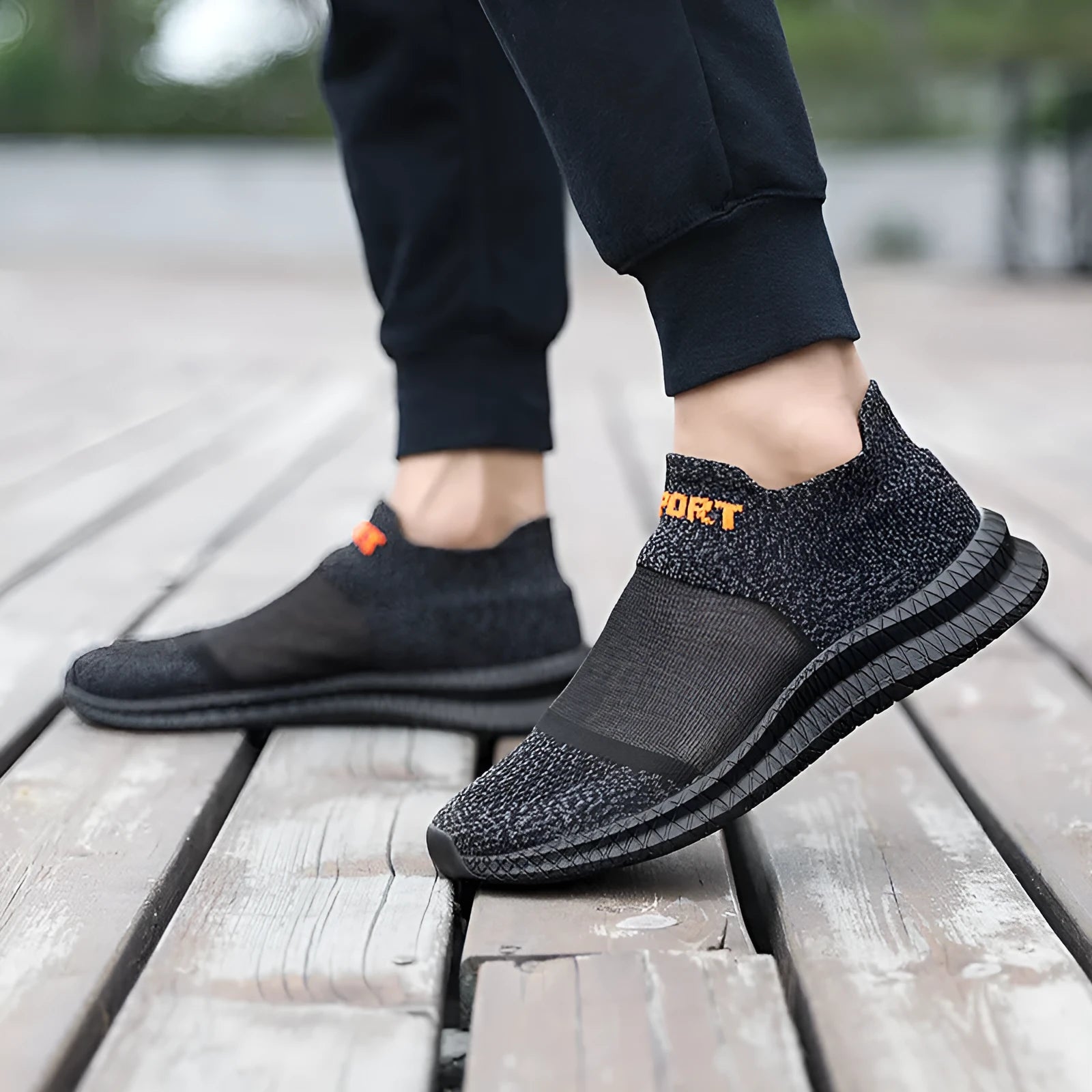 Low-top Flyknit casual sock shoes in khaki colour with lace closure and MD sole.