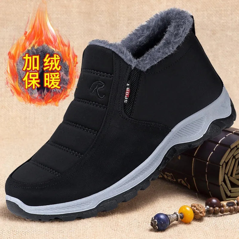 Men's fleece-lined cotton-padded snow boots in black with rubber sole and flat heel