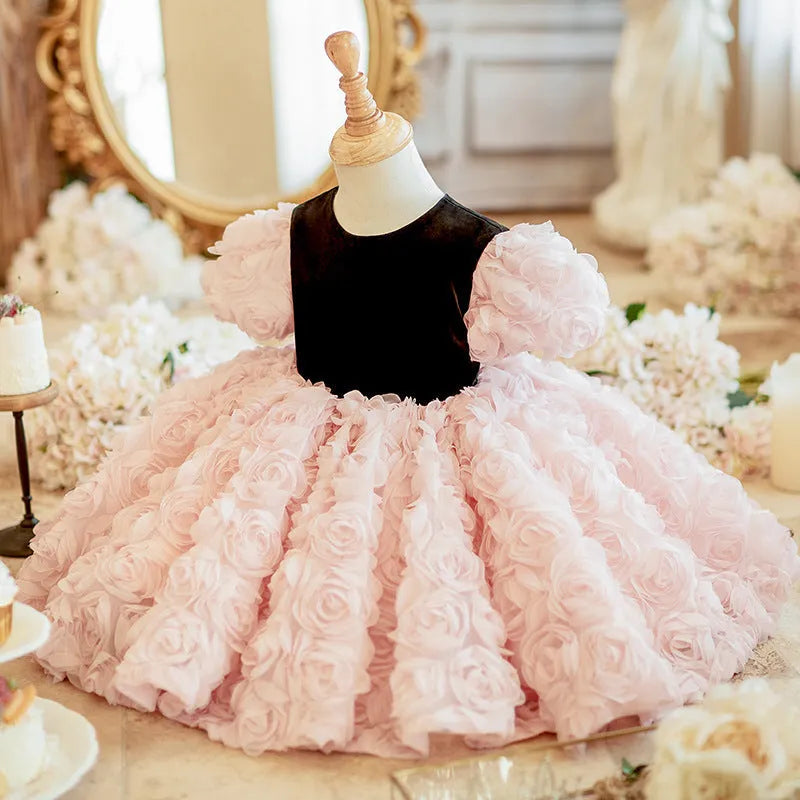 Pink polyester girls personality umbrella princess dress on display, suitable for heights 80cm to 160cm