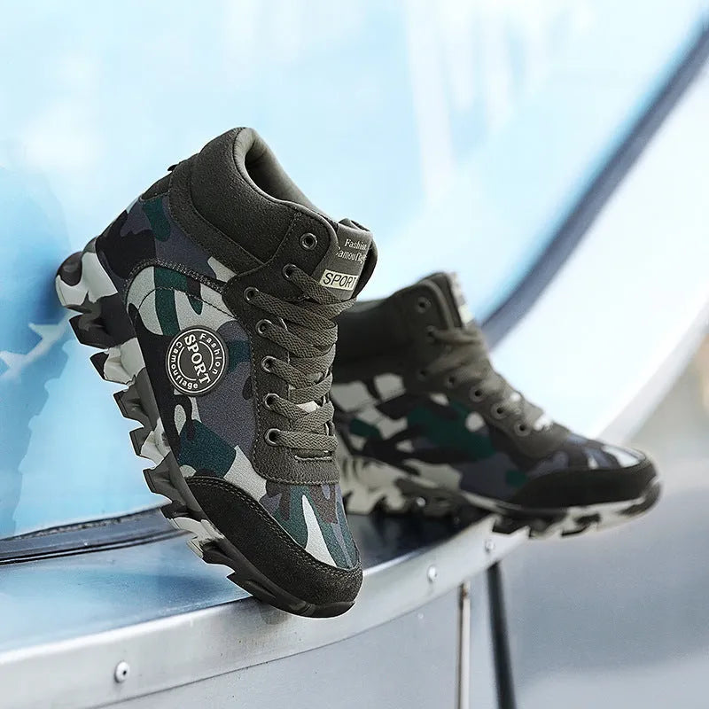 Women's green camouflage canvas sneakers with increased sole height