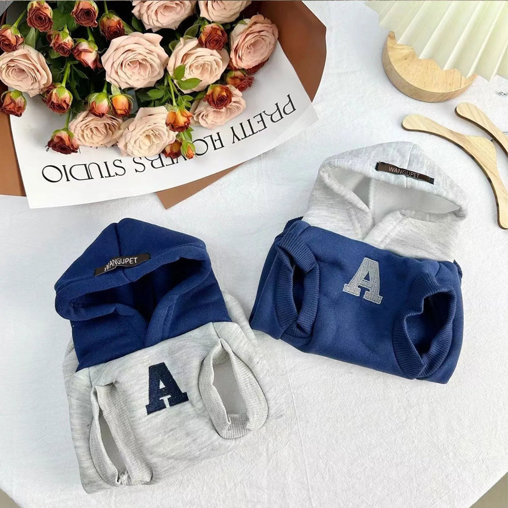 Blue and white reflective letter print slim-fitting pet hoodie for cats and dogs with elastic cuffs