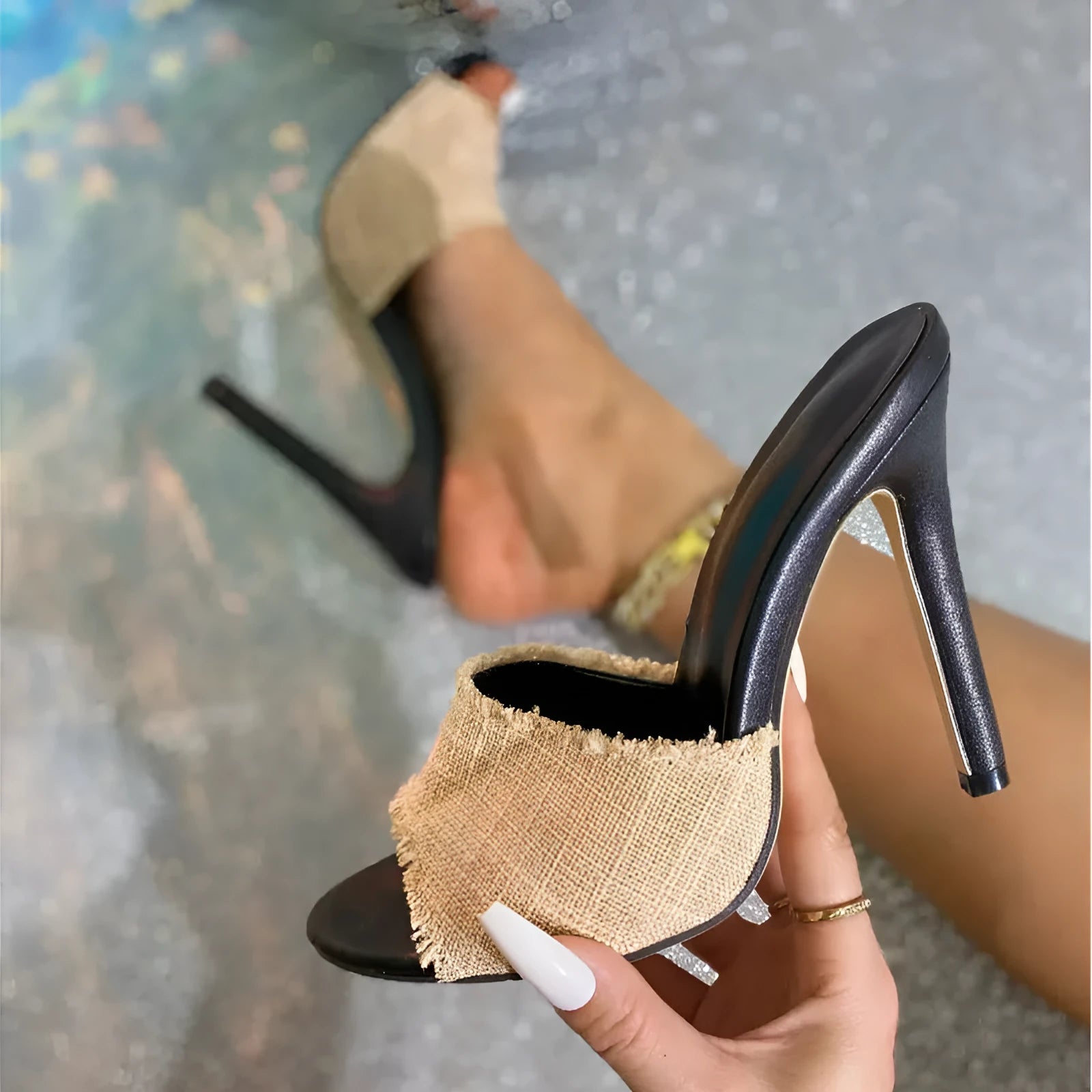 Apricot women's stiletto sandals with separate toe bracket design and mixed-material upper