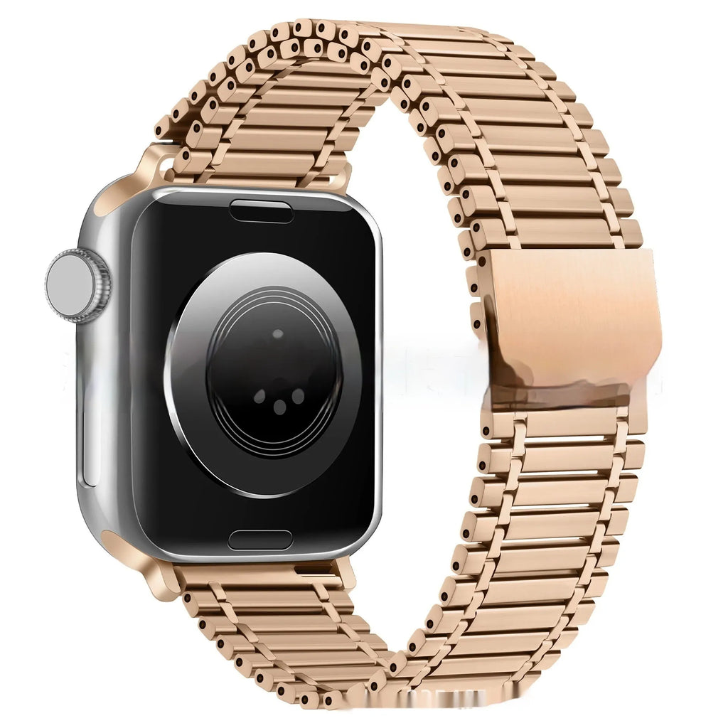 Magnetic metal watch strap for Apple Watch 38-49mm in silver, with magnetic closure
