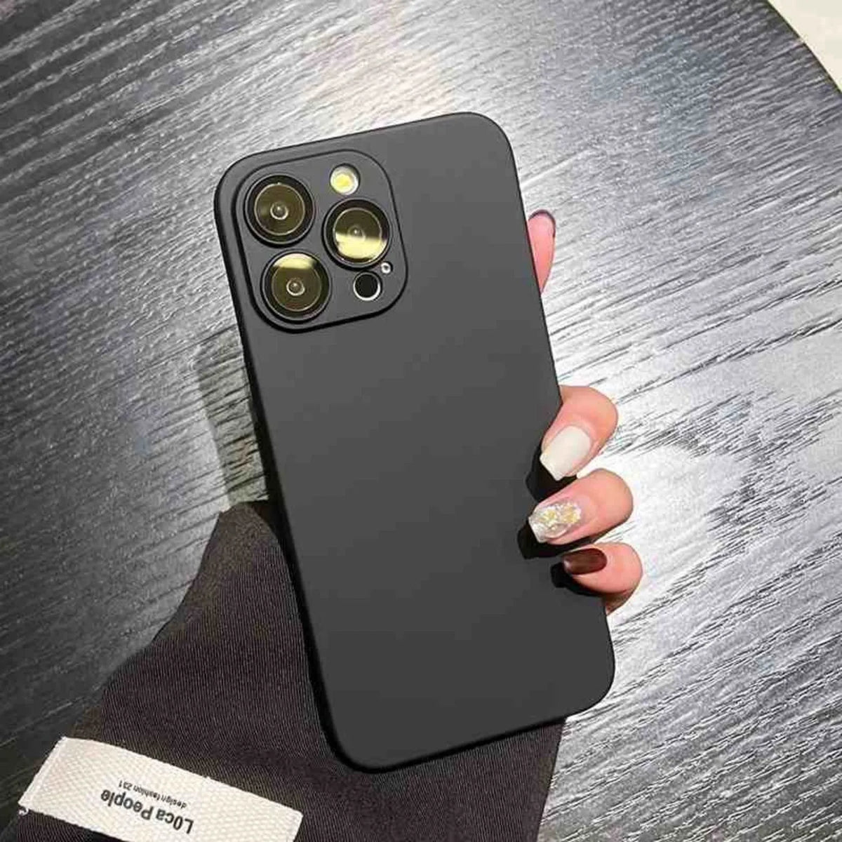 Ultra-thin frosted PC iPhone case in matte solid colour with anti-fall cover and lens film detail