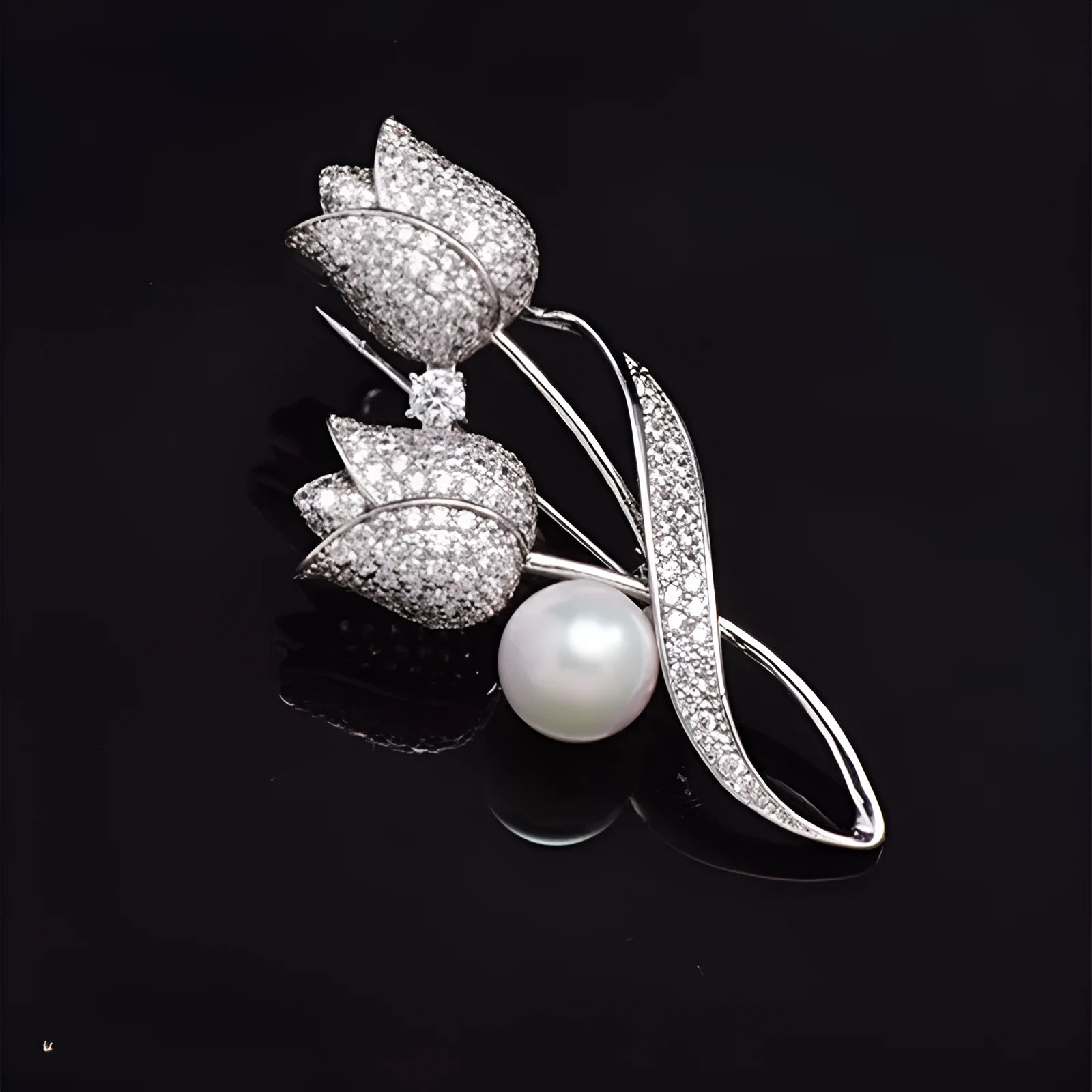 Alloy flower brooch with micro-inlaid zircon design in 181 silver tulip colour.