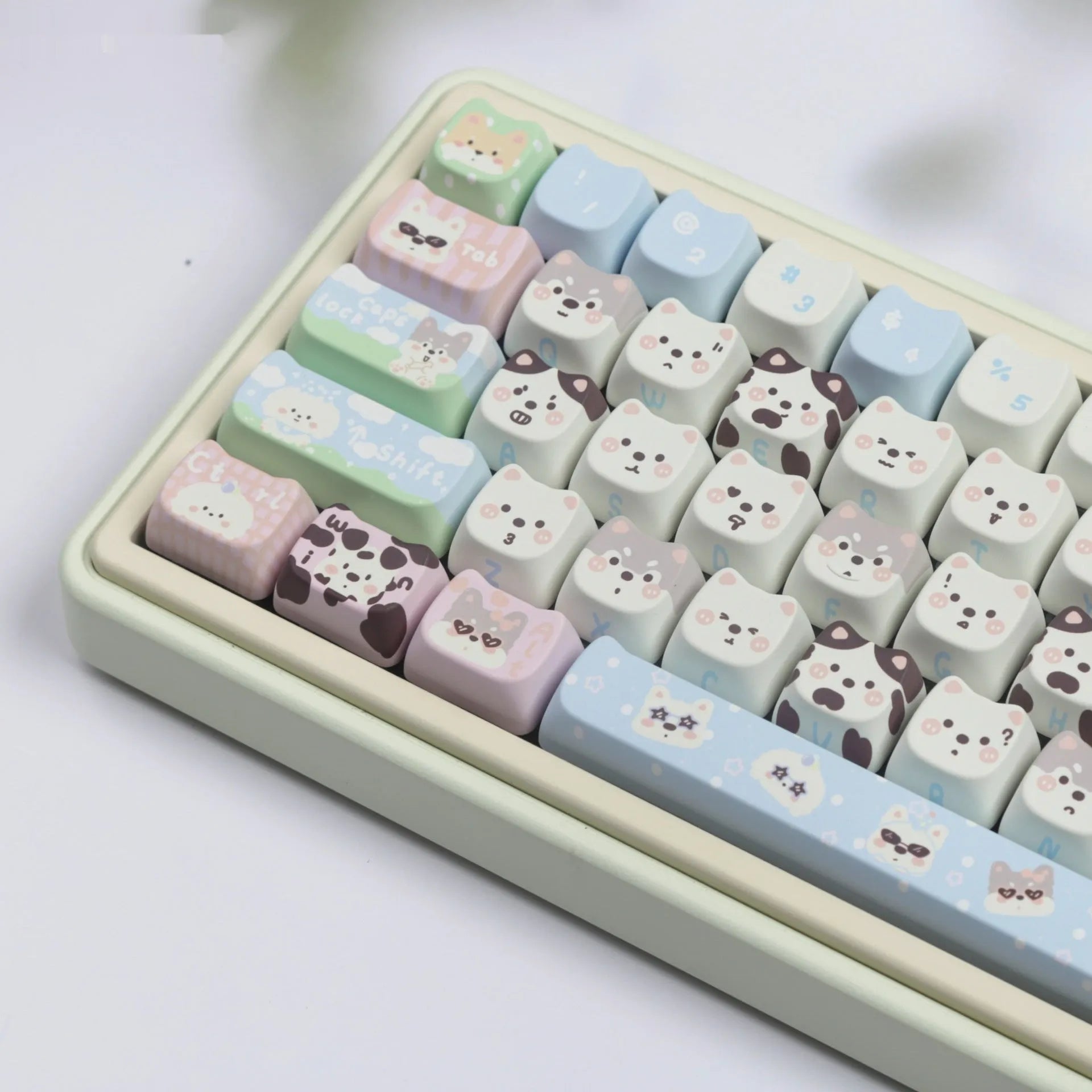Cat and dog design PBT sublimation keycap set for mechanical keyboards showing colourful artwork