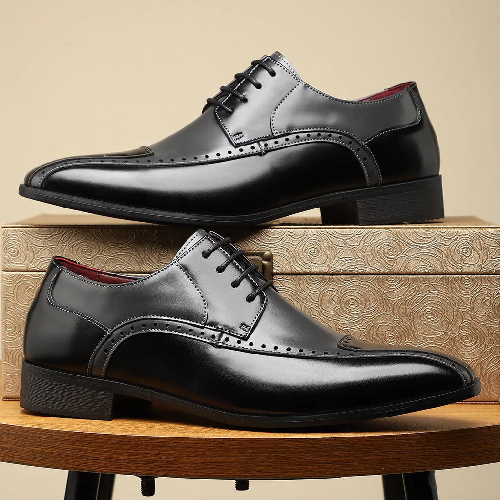 Men's black low-top leather shoes with a leather toe cap and stitching on a breathable PU upper with EVA sole.