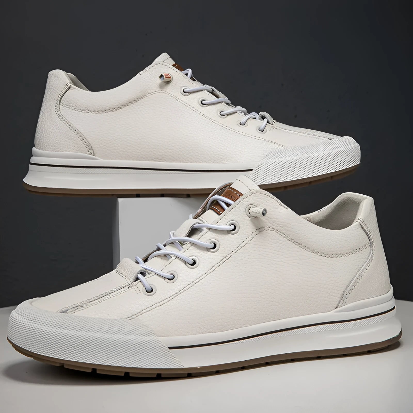 Men's white matte leather casual shoes with flat heel and round toe design