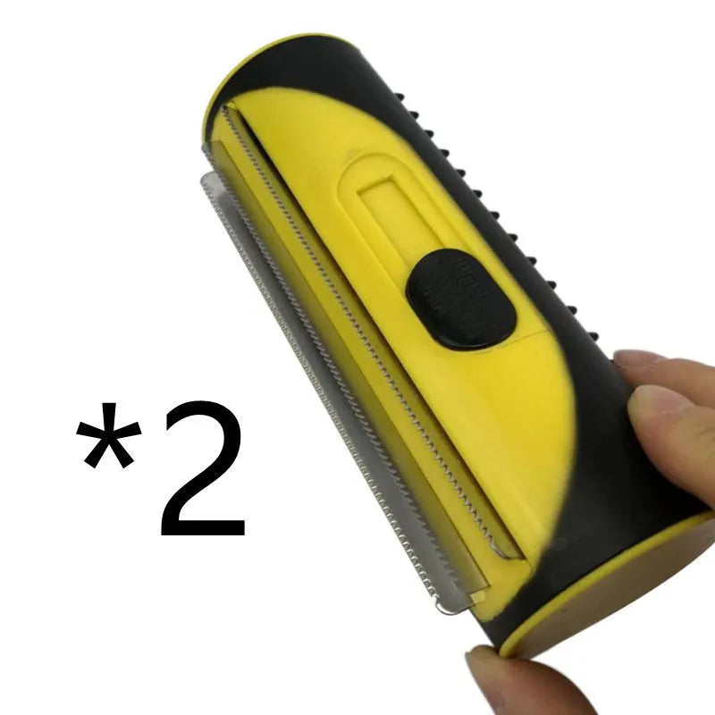 Pet grooming comb with retractable stainless steel teeth, plastic body, 14.5cm x 5.5cm, for dog and cat cleaning