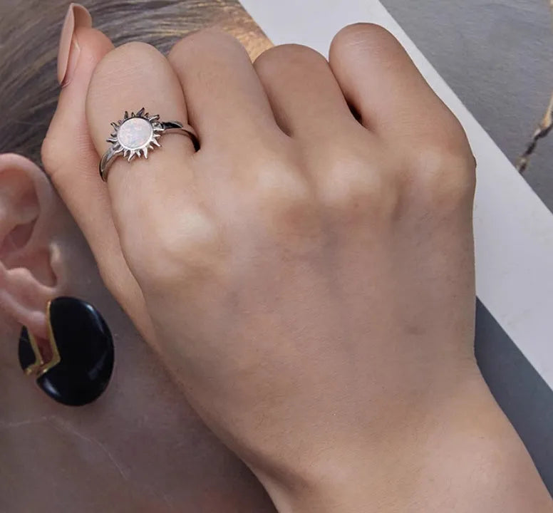 Adjustable 925 sterling silver ring with inlaid gemstone, silver colour, for women