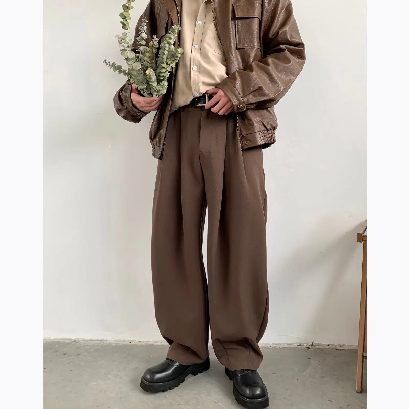 Japanese retro wide-leg drape suit pants for men in loose fit, black colour, synthetic fibre blend