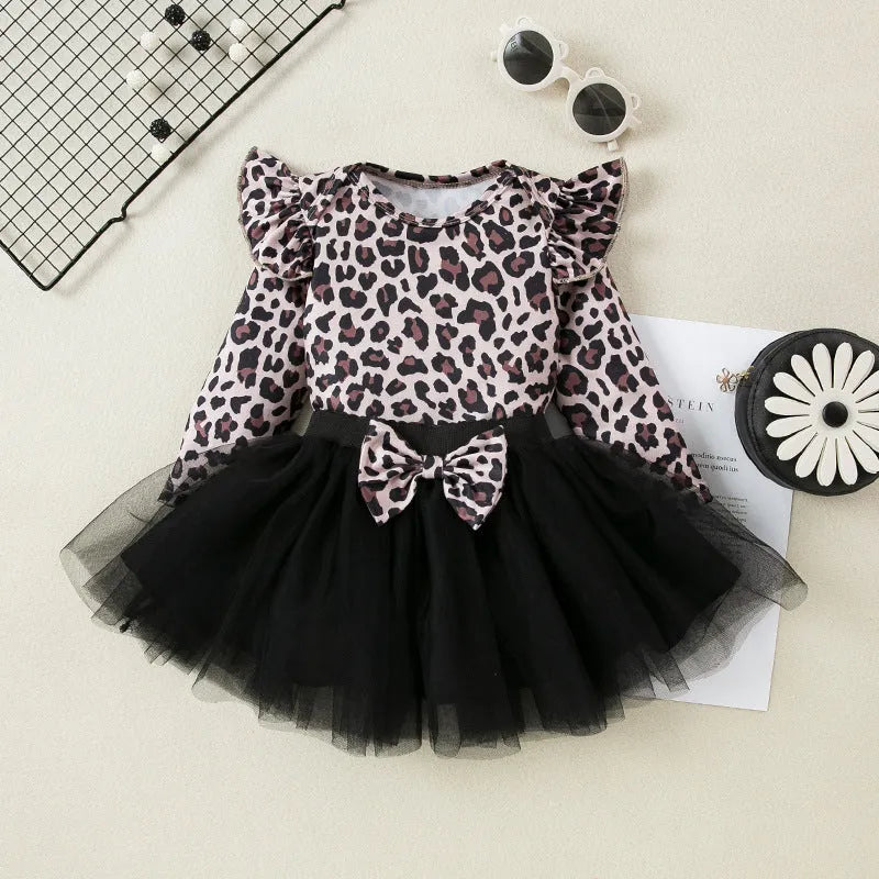 Baby girl wearing pink leopard print flounced sleeve mesh princess dress two-piece set, suitable spring autumn