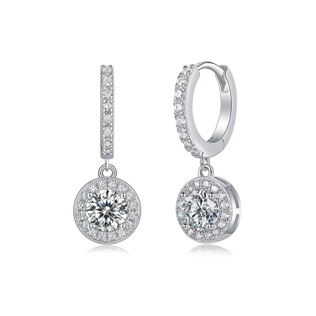 Two moissanite stud earrings, 0.5 carat, S925 silver plated with platinum, 3.2 grams, gift box and GRA certificate.