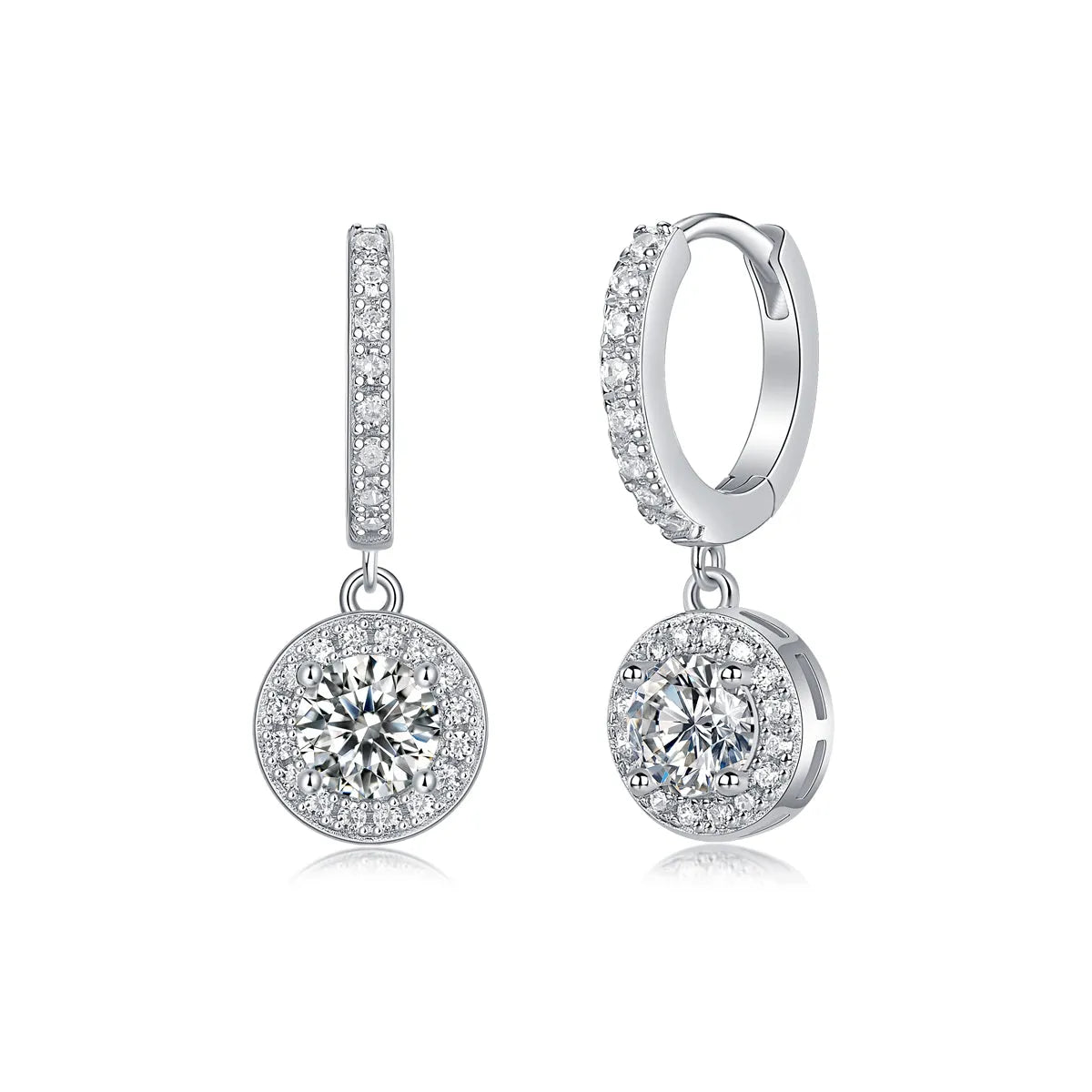 Two moissanite stud earrings, 0.5 carat, S925 silver plated with platinum, 3.2 grams, gift box and GRA certificate.