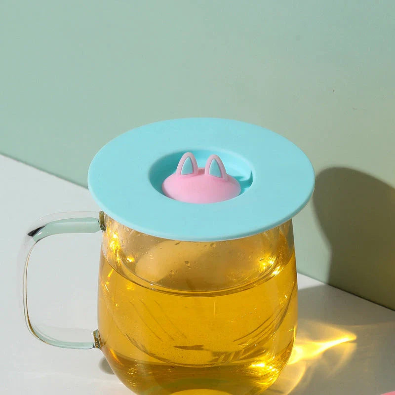 Stylish silicone cat ear lid that seals in freshness and adds a playful touch to your mugs and cups