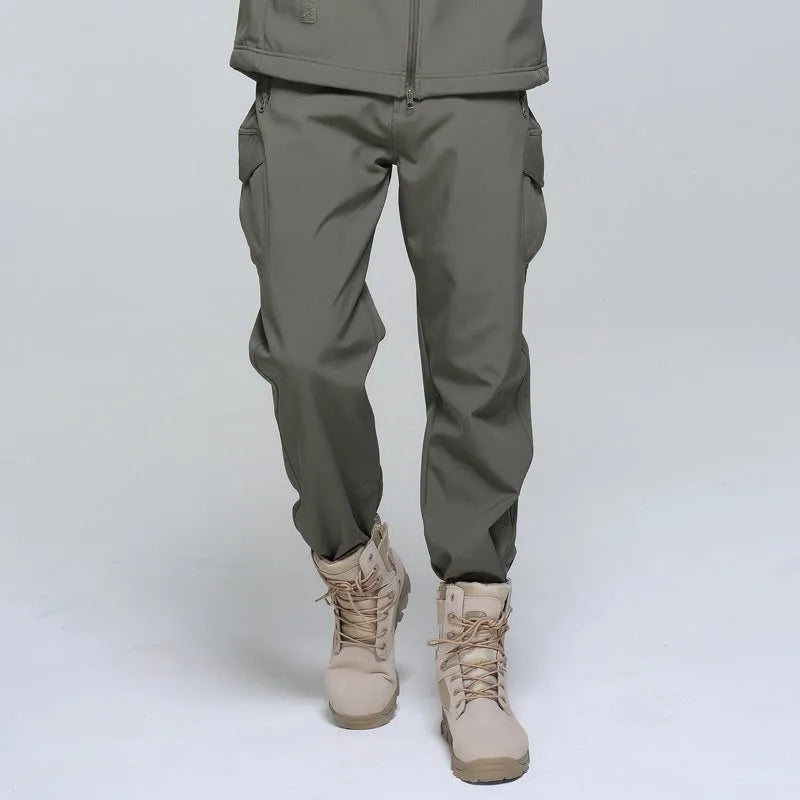 Men's fleece soft shell outdoor pants in black – breathable, windproof, and wear-resistant for hiking and climbing
