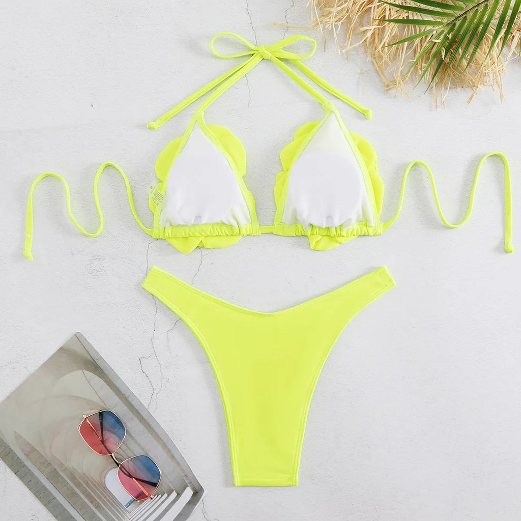 Three-point 3D flower low waist bikini swimsuit in solid colour with backless design
