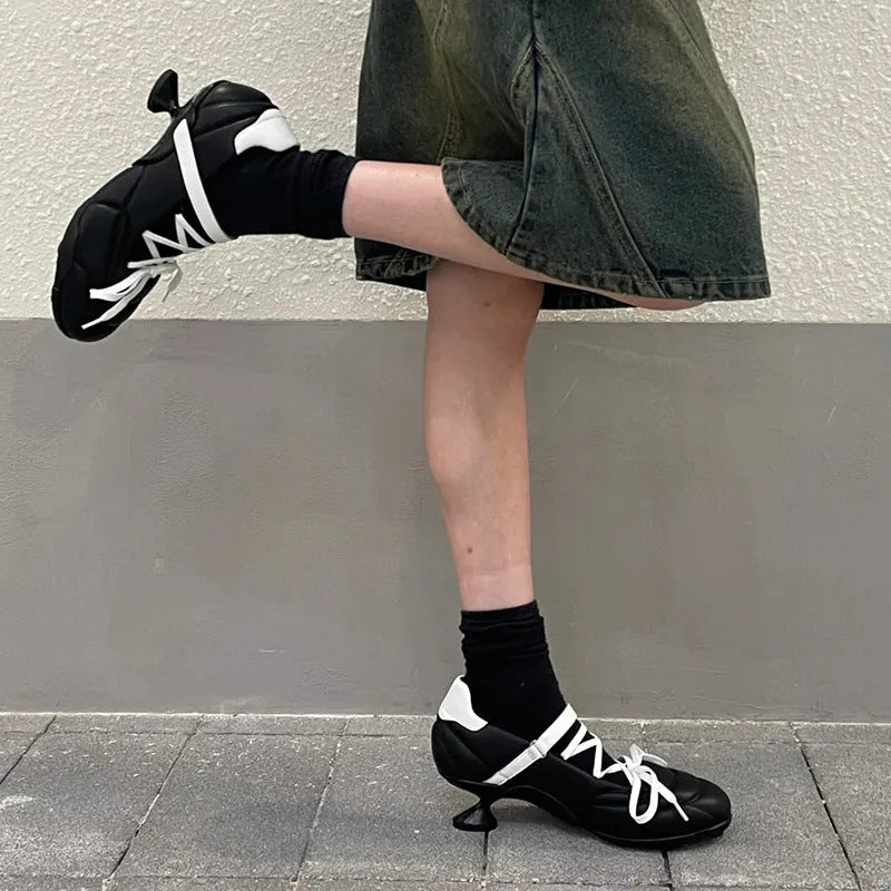 Women's silver lace-up sports shoes with bow detail and 3-5 cm mid-heel on microfiber upper