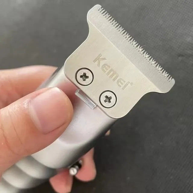 Barber scissors with LCD digital display showing battery percentage on stainless steel tool head