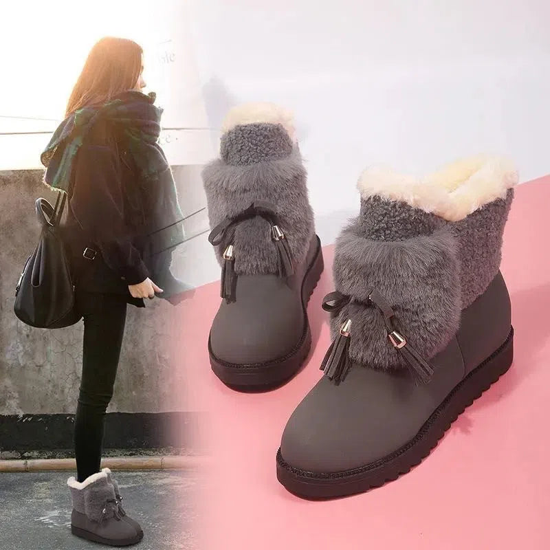 Mid-length women's snow boots with front zip, microfiber upper, chunky mid heel, black or grey, sizes 35-40