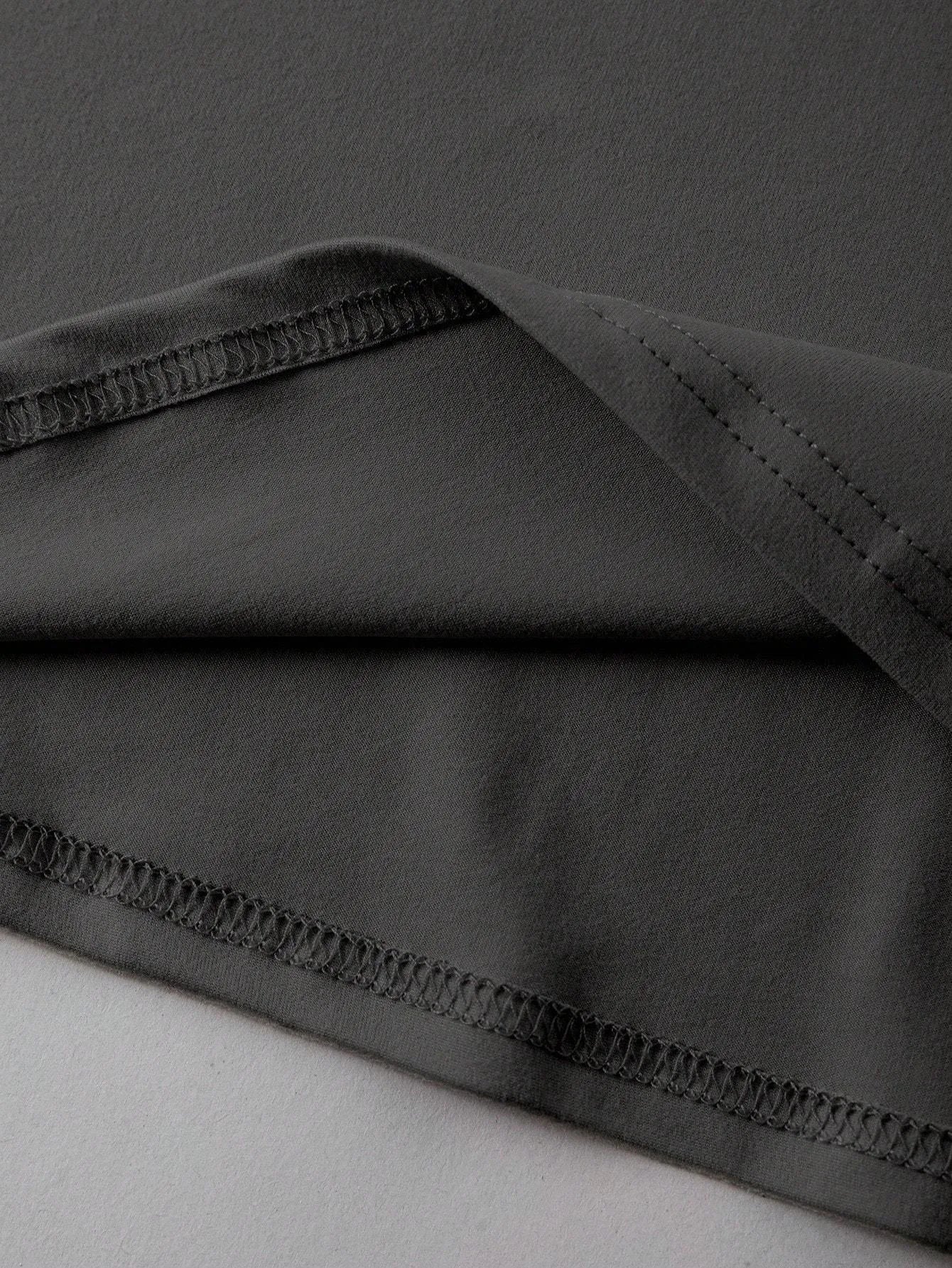 Loose straight cut cotton t-shirt in summer colours black green grey orange