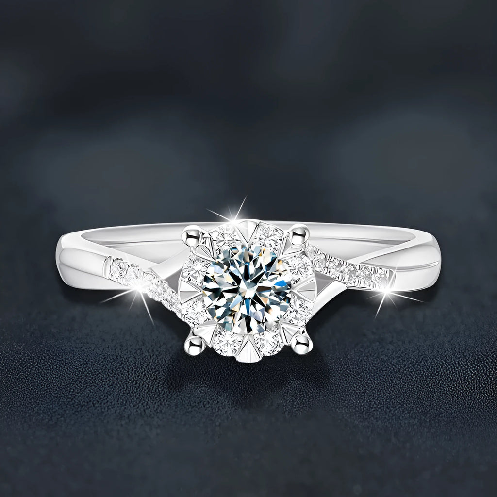 Women's silver moissanite ring with four-claw interwoven snowflake ornament in white gold colour size No 7