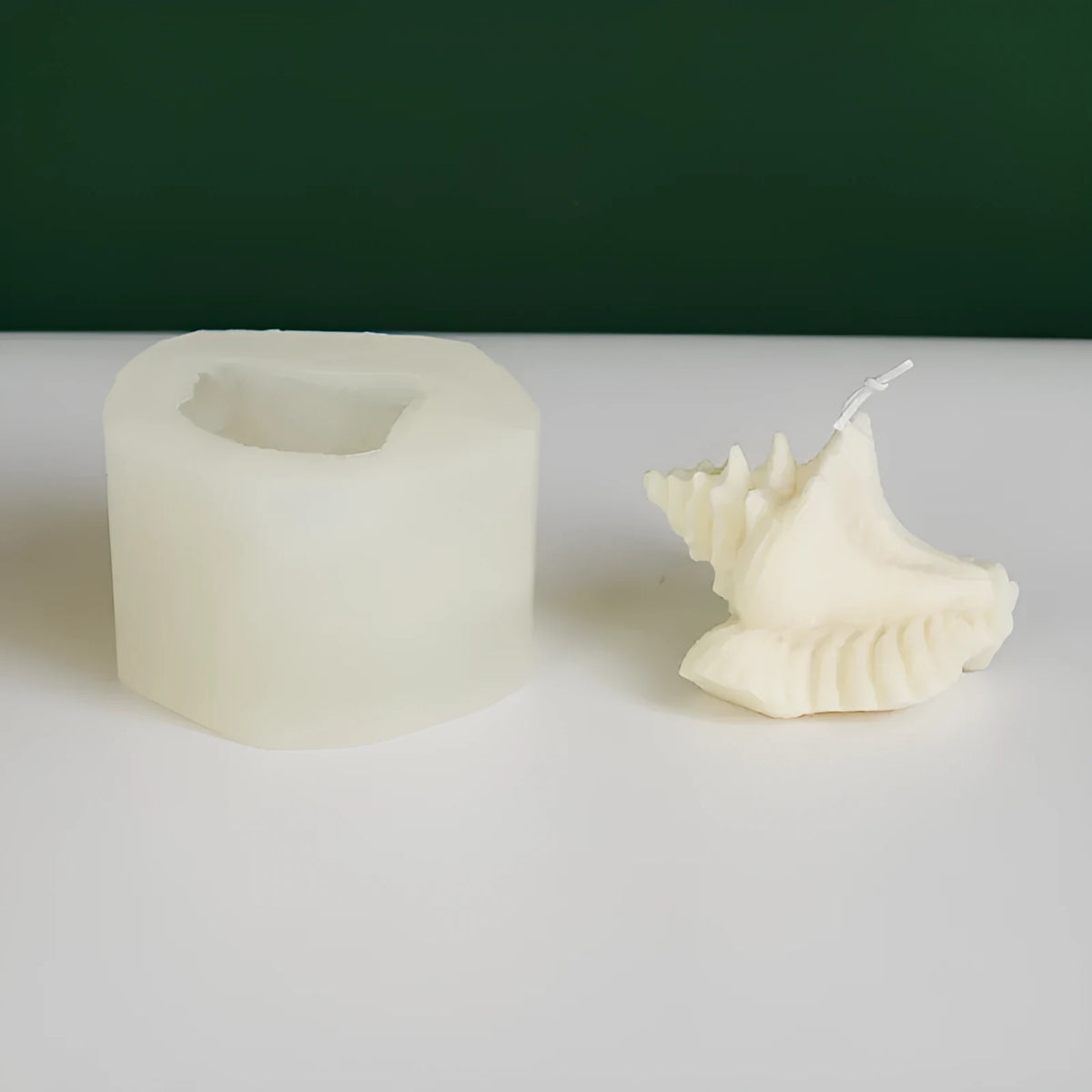 White irregular silicone mould for simulated conch shaped resin or candle crafts, size 10.5 x 10.5 x 6.6 cm