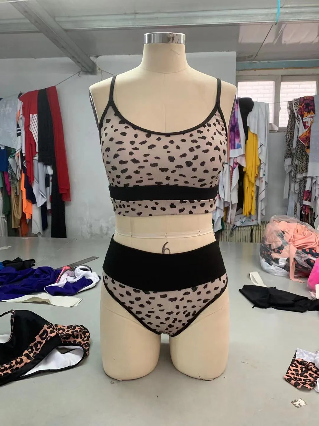 Women's high waist split bikini swimsuit in leopard print or white colour with top and shorts