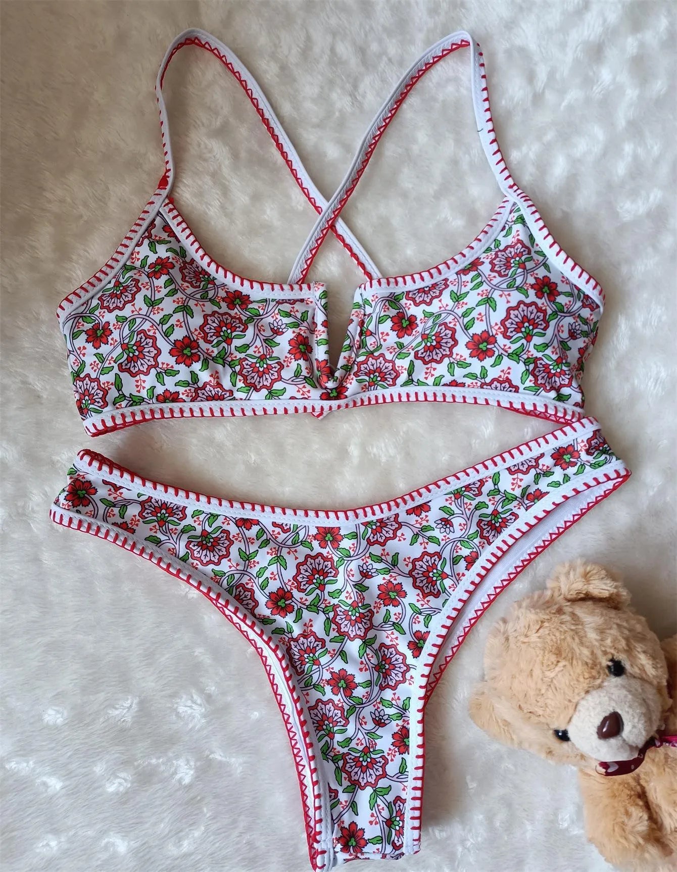 Women's V-neck one-piece swimsuit with floral print in quick-dry polyester fabric