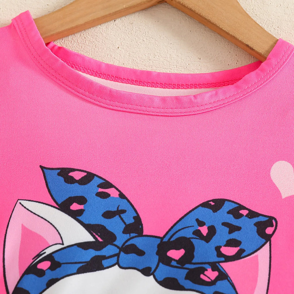 Girls dark pink cotton two-piece summer set with kitty patch, short sleeve top and shorts, sizes 4Y-7Y.