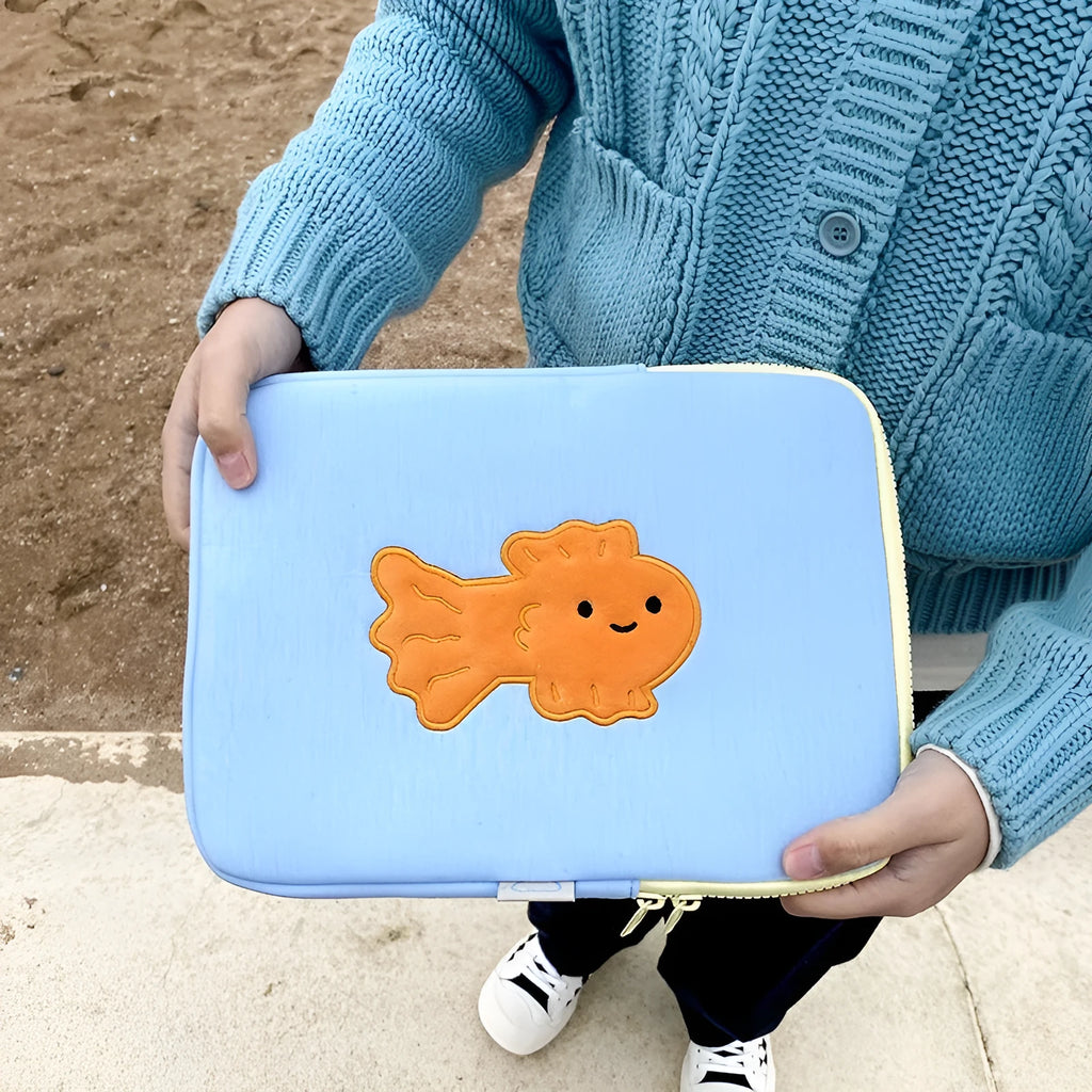 Cotton tablet sleeve bag with goldfish colour design zipper closure anti-seismic padding 11 inch