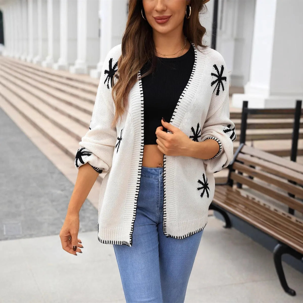 Plus size women's jacquard flower pattern knitted coat in loose fit street fashion style