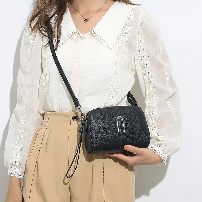 Genuine leather women's shoulder bag in urban simplicity style, horizontal square shape, 19x13x6cm dimensions