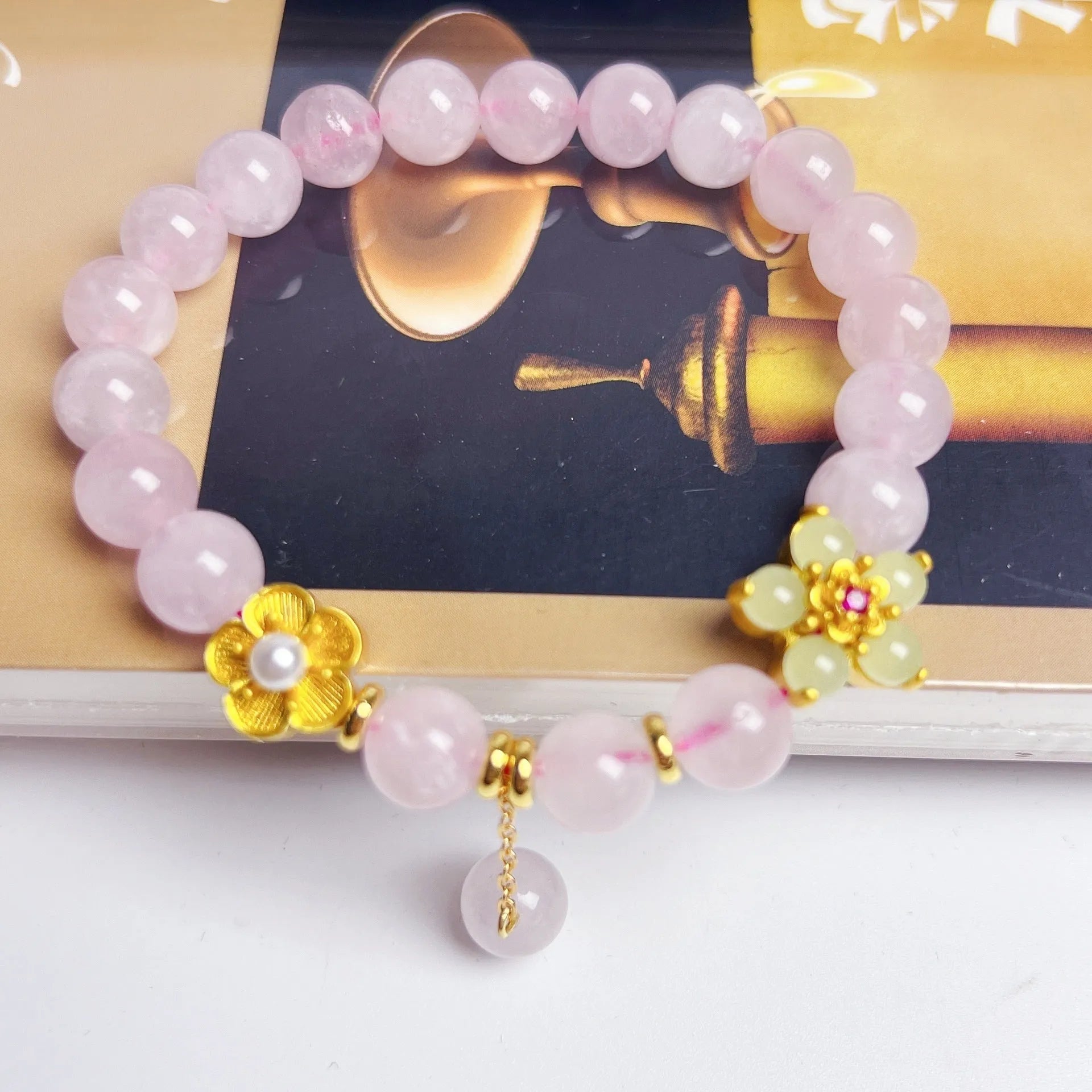 Pink crystal Peach Blossom bracelet with hand-made processing for women's travel commemoration