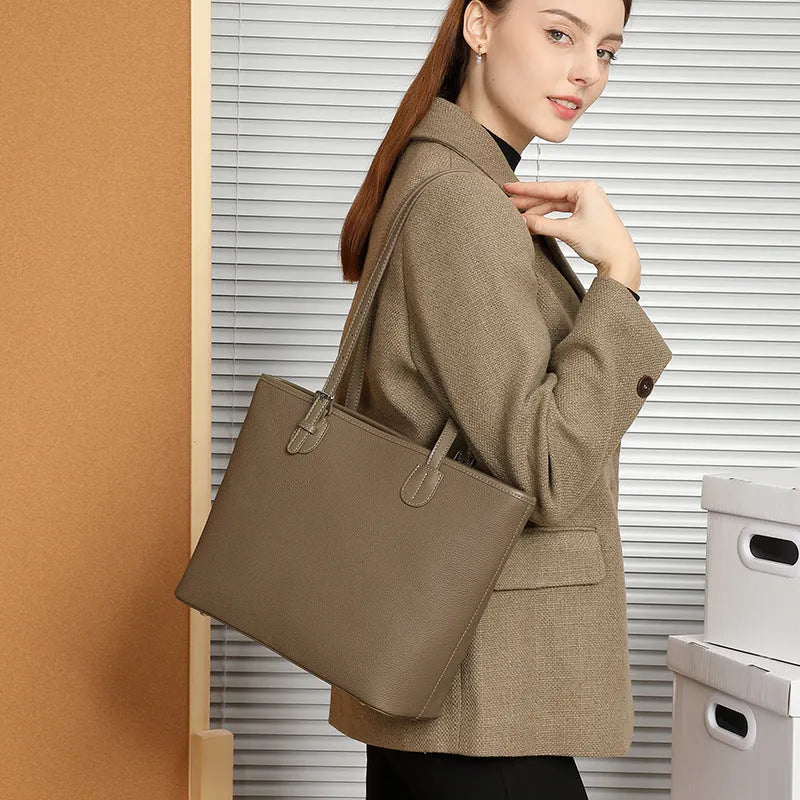 Genuine leather women's tote bag in European retro style with multiple internal compartments