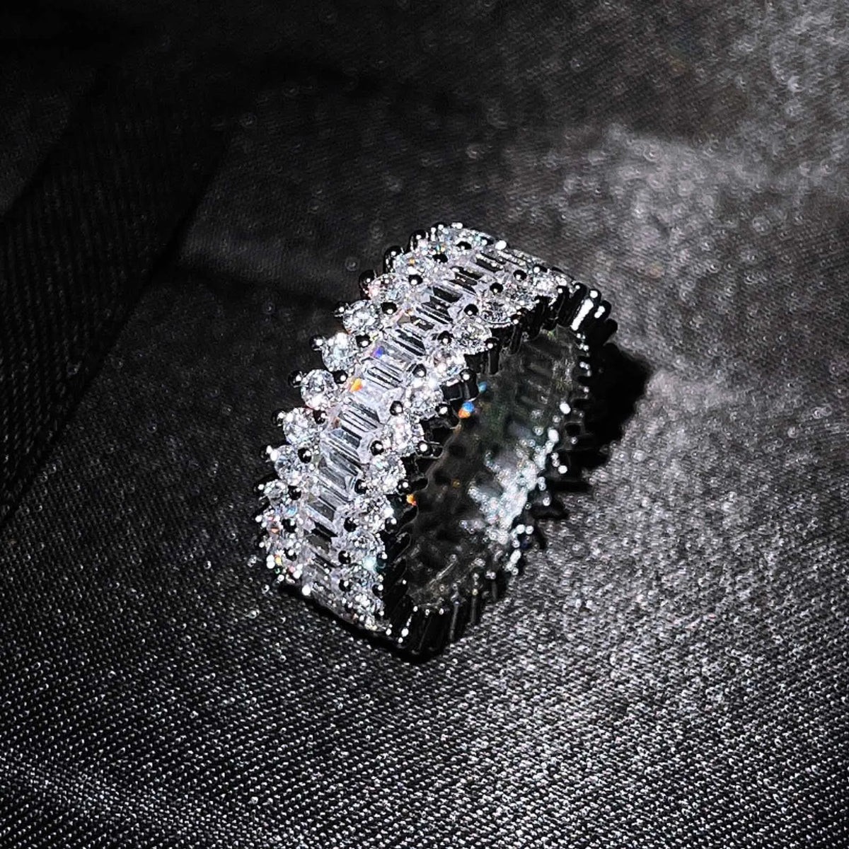Copper geometric ring with zircon inlay in rose gold finish, unisex size 7