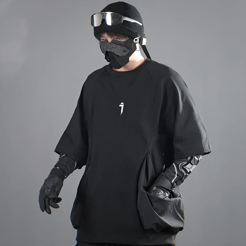 Men's loose grey cotton t-shirt with large front pockets and short sleeves