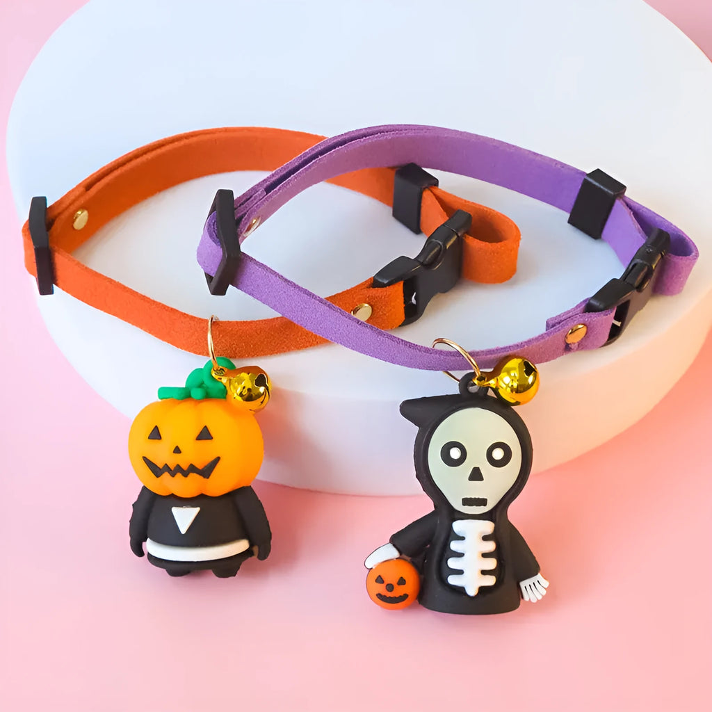 Halloween dog collar with luminous design, shown in adjustable sizes for small to large dogs.