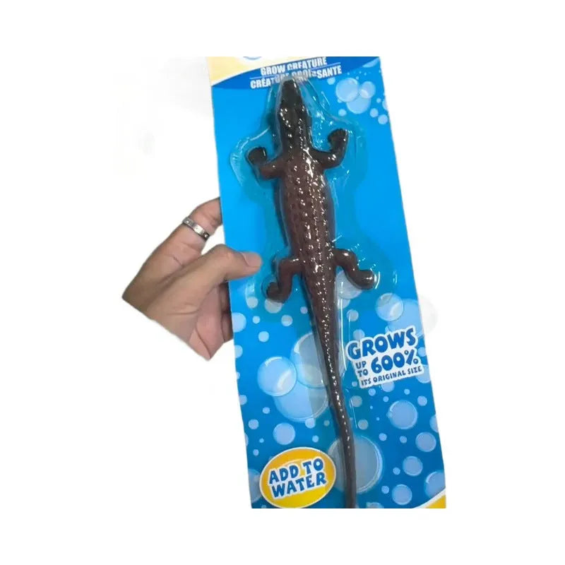 Big crocodile plastic novelty toy that expands when soaked, single piece water play item