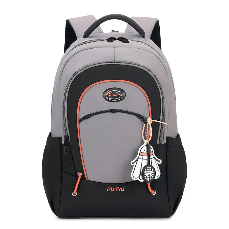 Leisure travel backpack in khaki colour with curved shoulder straps and 20-35L capacity