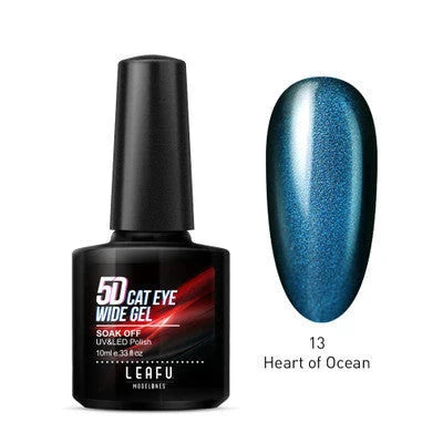 Vibrant, colour-changing nail gel polish in various shimmering shades